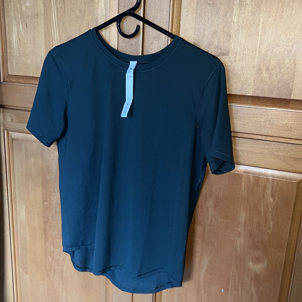 High-Neck Running and Training T-Shirt - Picture 5 of 6